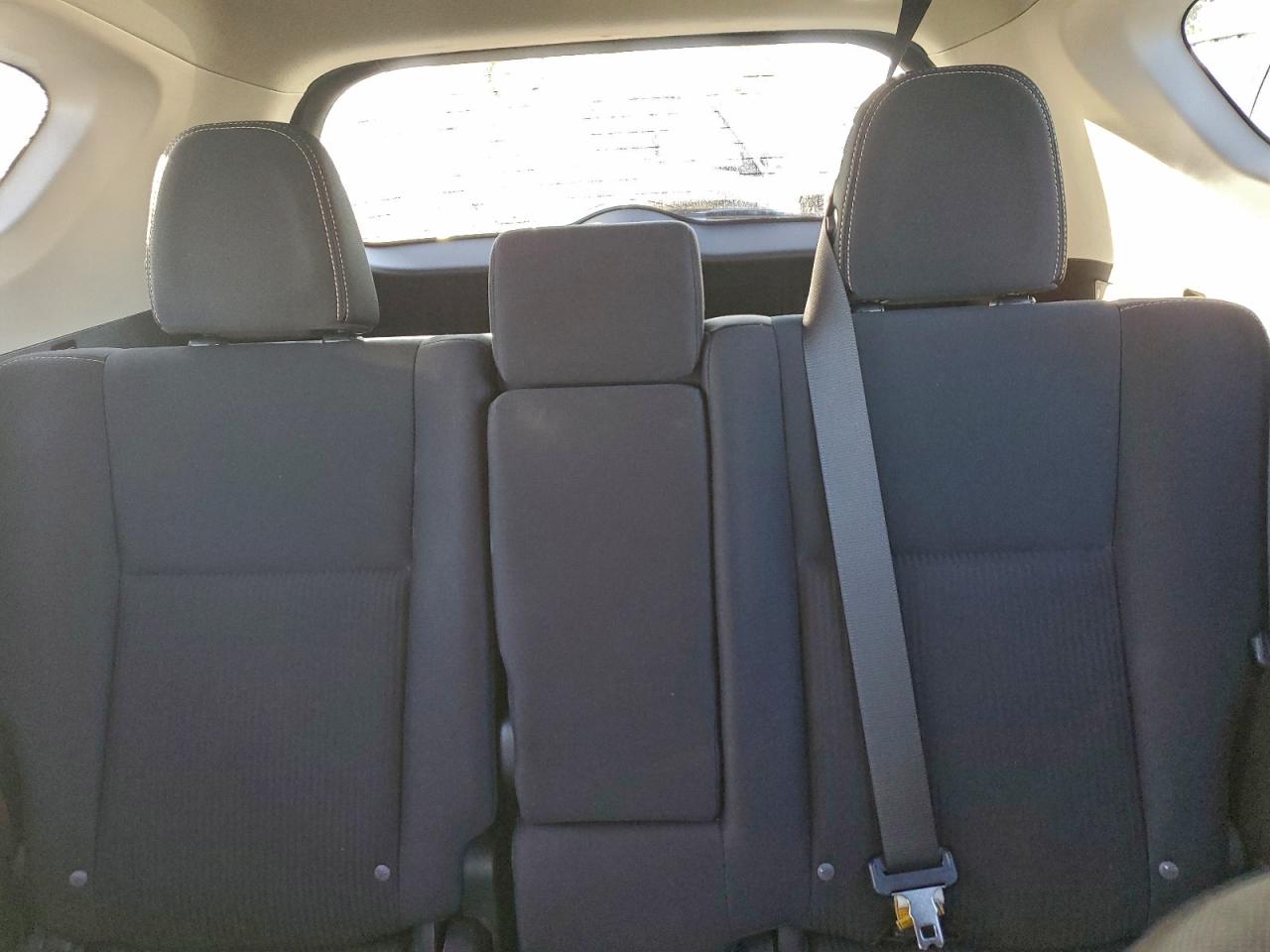 2013 TOYOTA RAV4 XLE photo 37