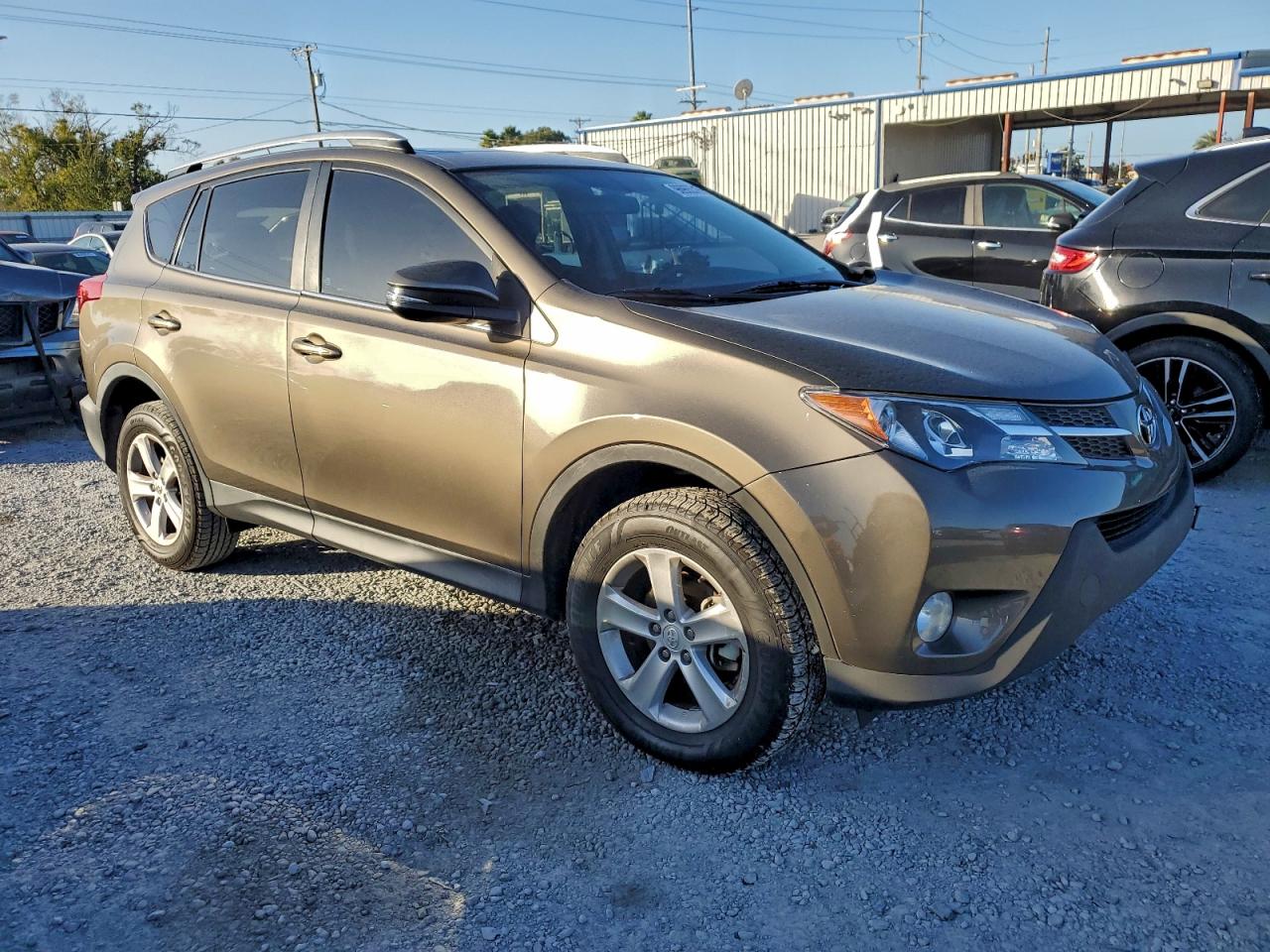 2013 TOYOTA RAV4 XLE photo 13