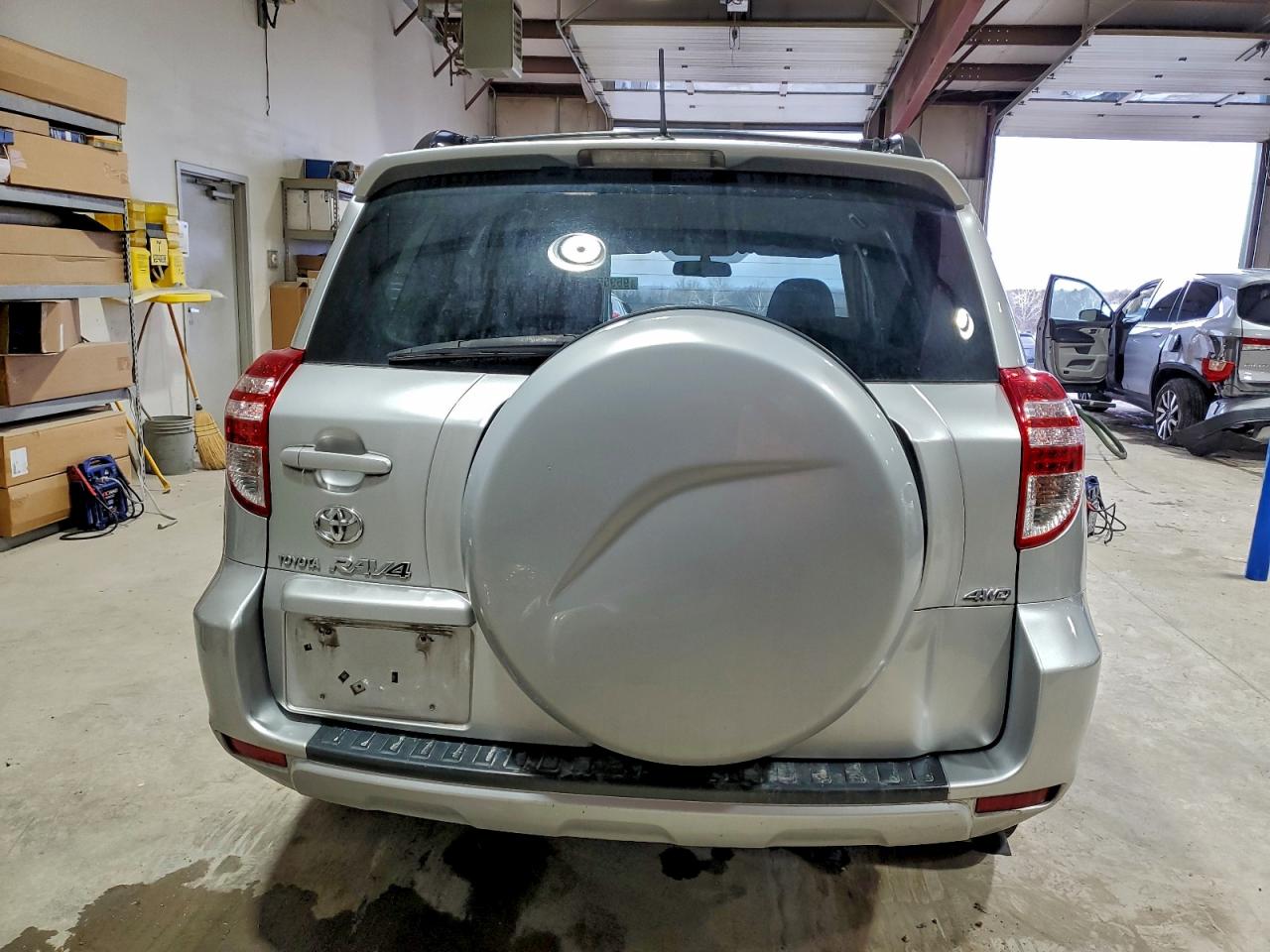 2010 TOYOTA RAV4 photo 16