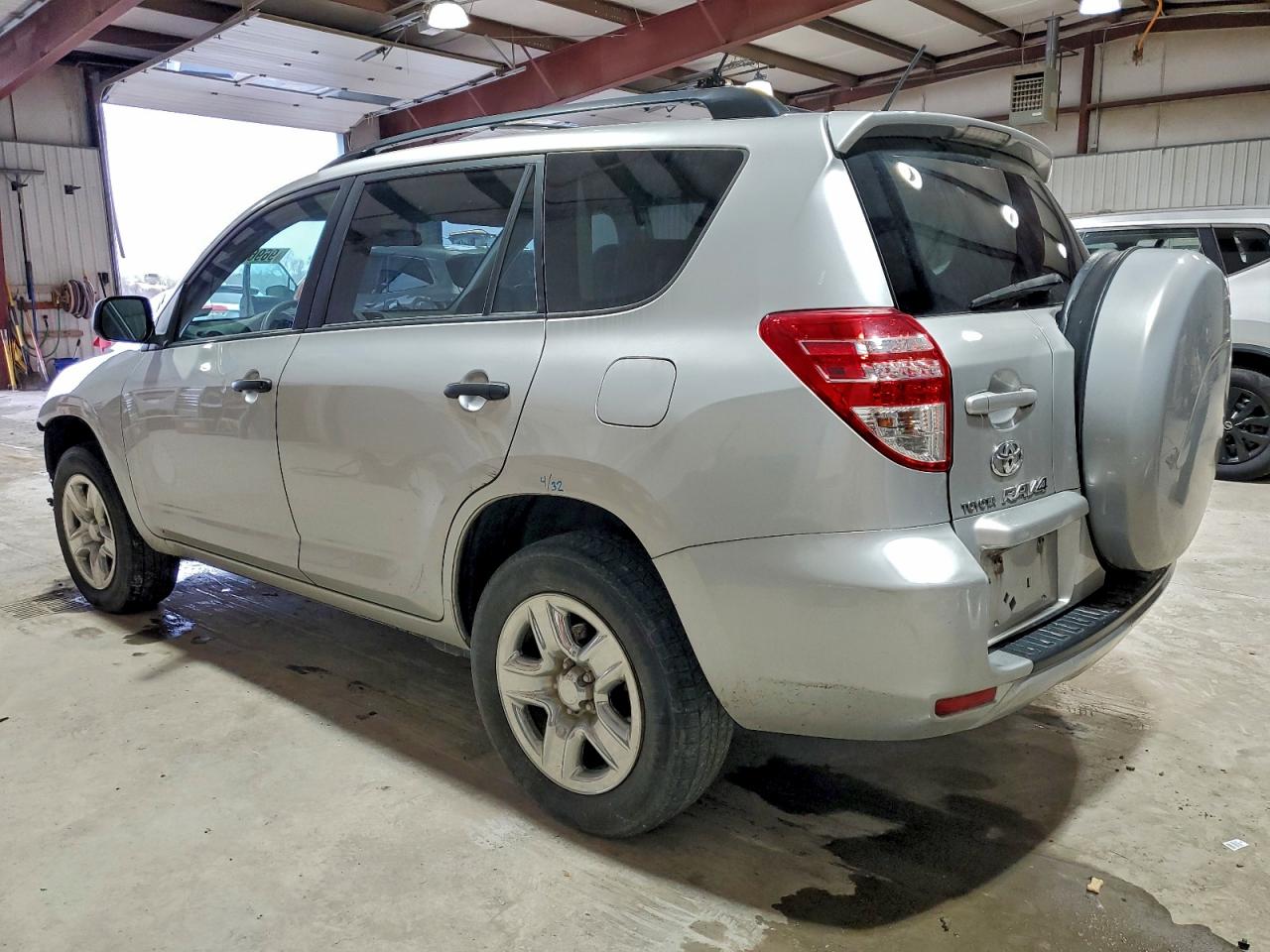 2010 TOYOTA RAV4 photo 4