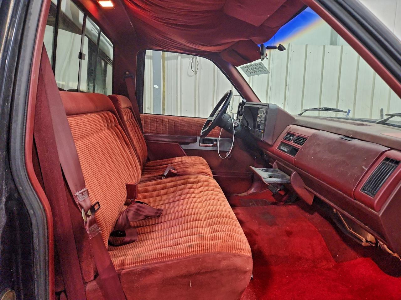 1990 CHEVROLET GMT-400 C1500 photo 19