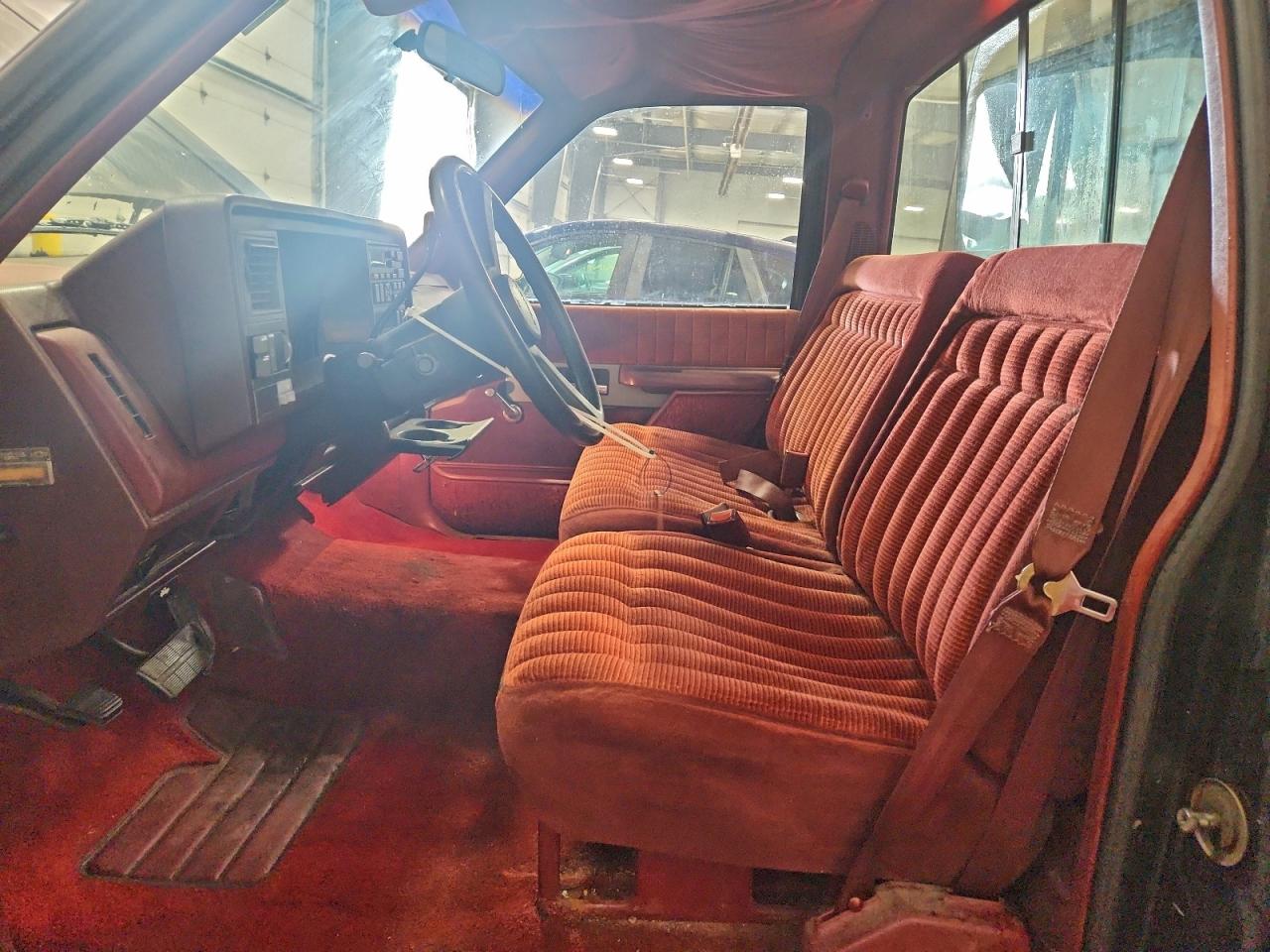 1990 CHEVROLET GMT-400 C1500 photo 13