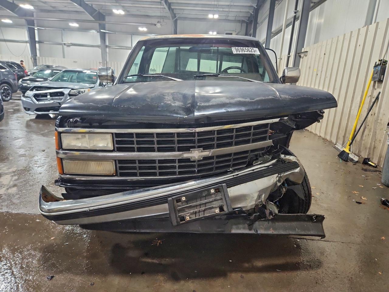 1990 CHEVROLET GMT-400 C1500 photo 9