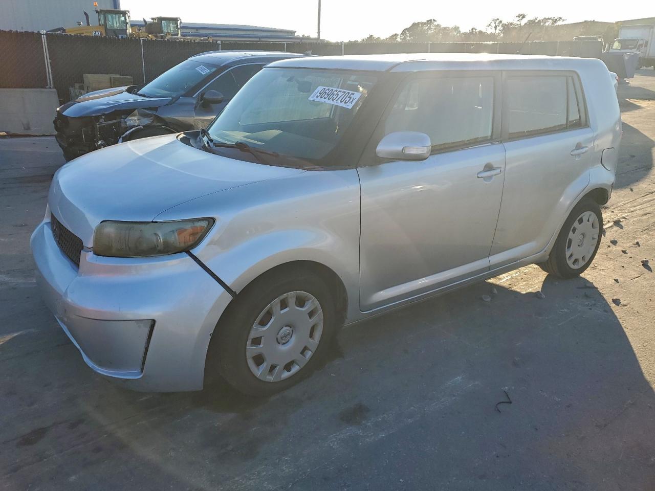 2010 TOYOTA SCION