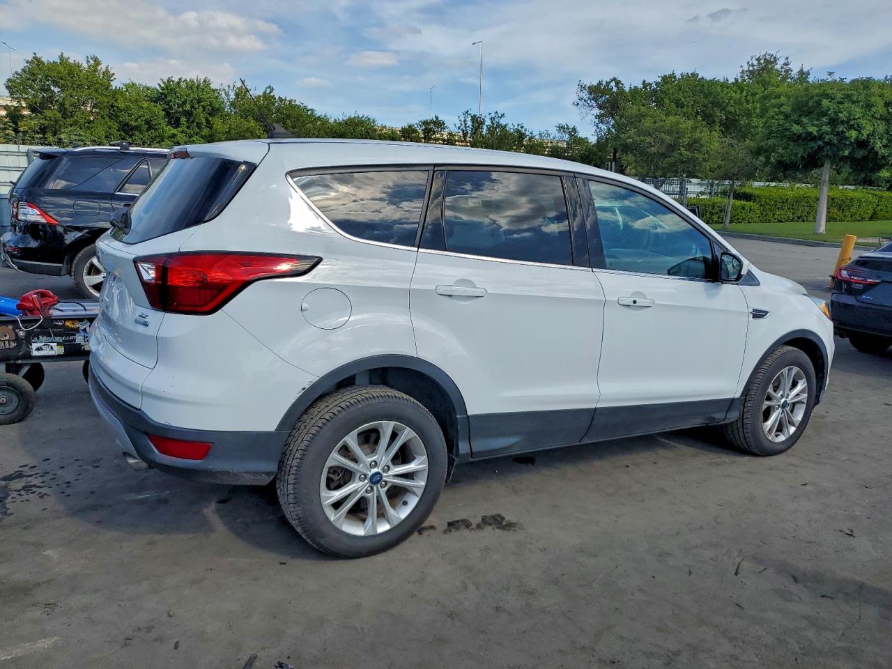 2019 FORD ESCAPE SE photo 7