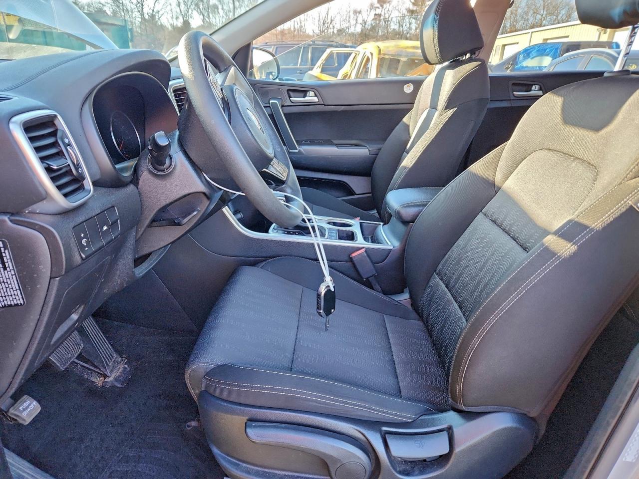 2021 KIA SPORTAGE LX photo 13