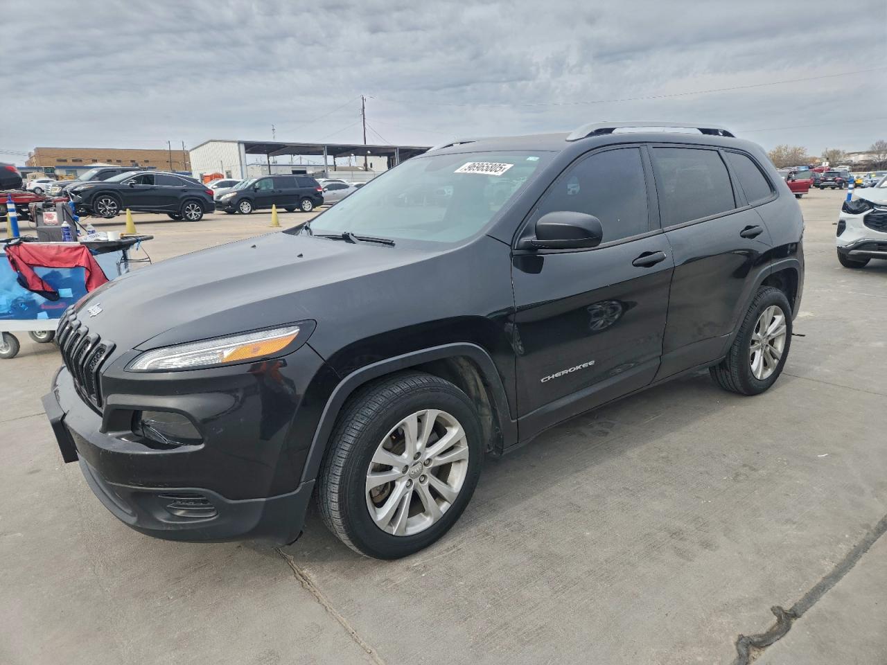 2015 JEEP CHEROKEE SPORT photo 2