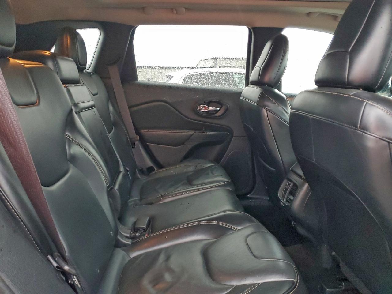 2016 JEEP CHEROKEE LIMITED photo 11