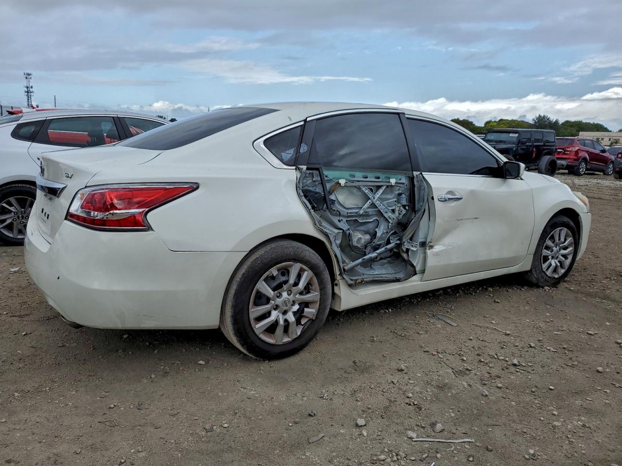 2015 NISSAN ALTIMA 2.5 photo 3