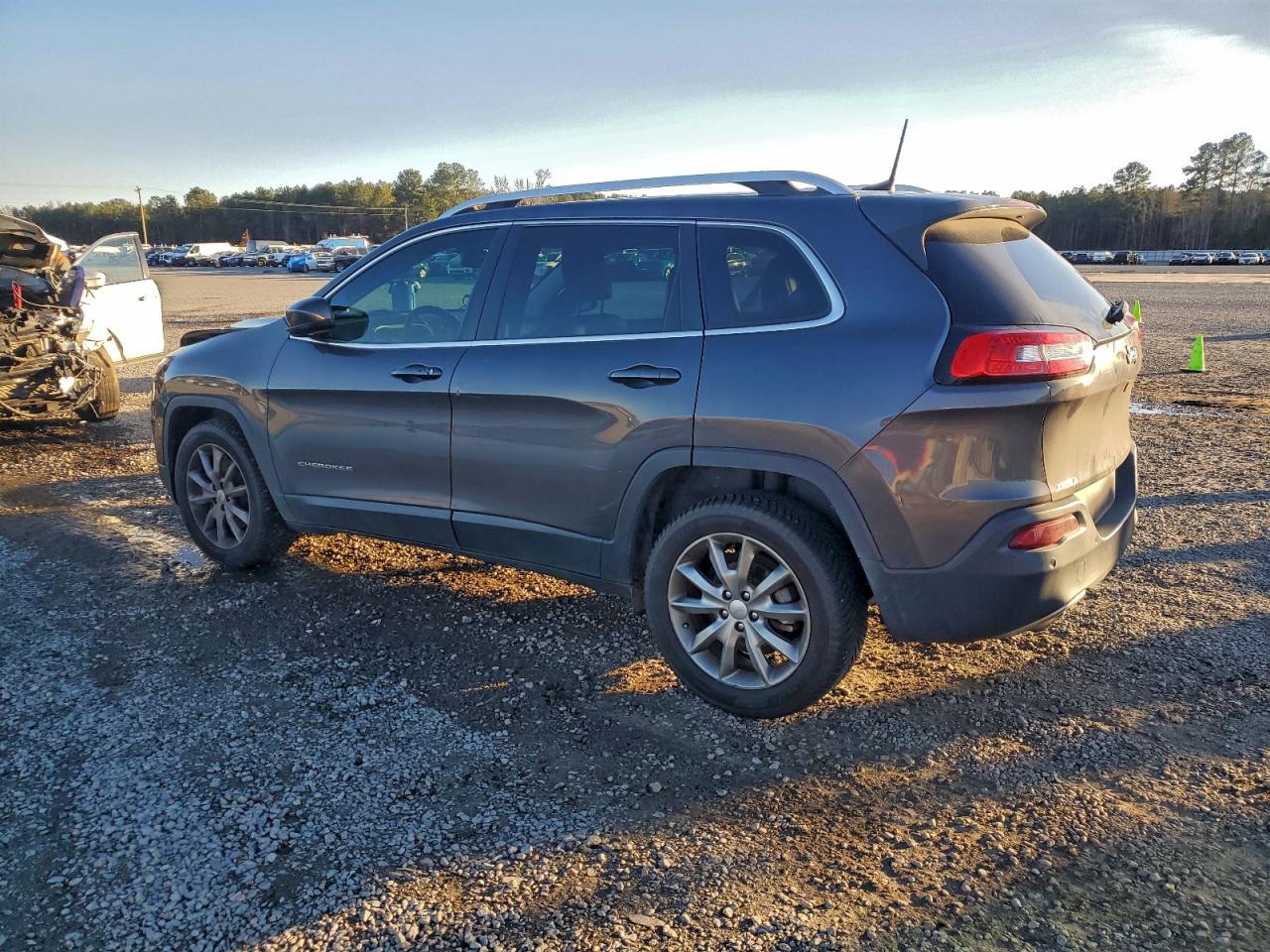 2018 JEEP CHEROKEE LIMITED photo 2