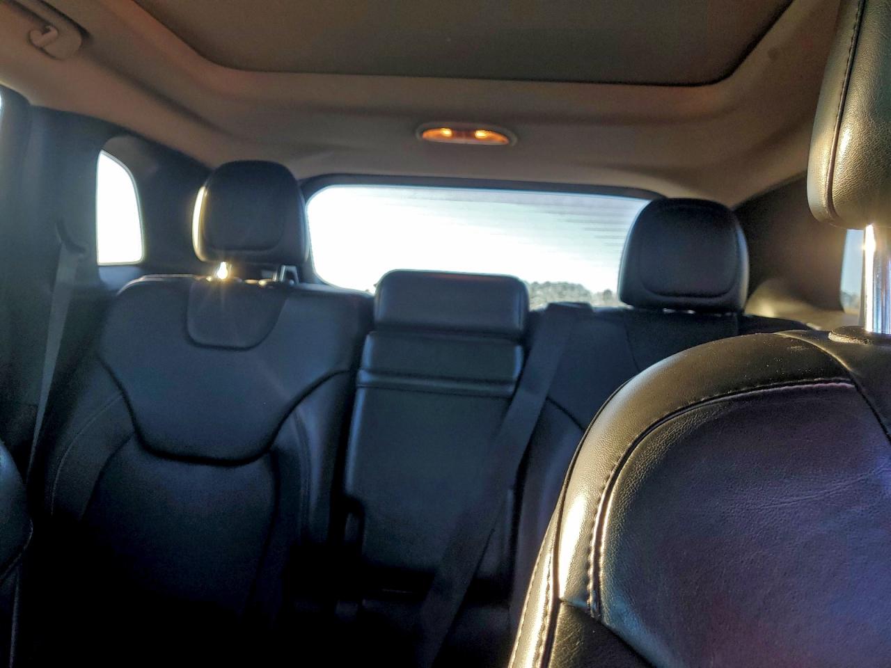 2018 JEEP CHEROKEE LIMITED photo 10