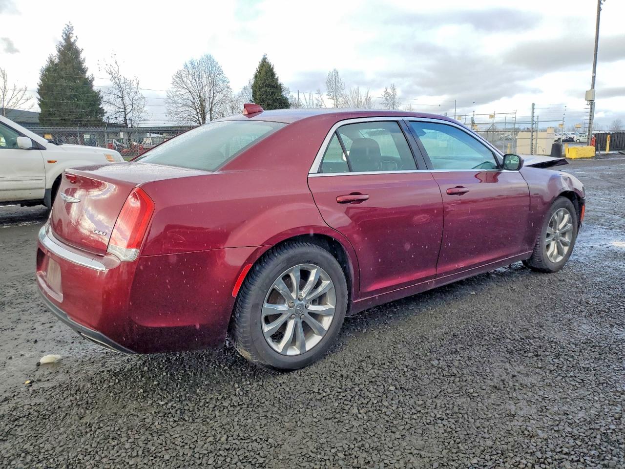 2018 CHRYSLER 300 TOURING photo 3