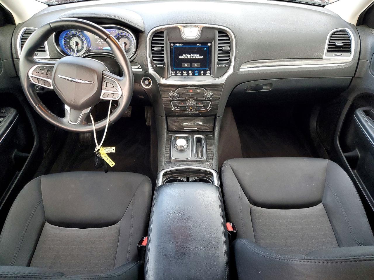 2018 CHRYSLER 300 TOURING photo 8