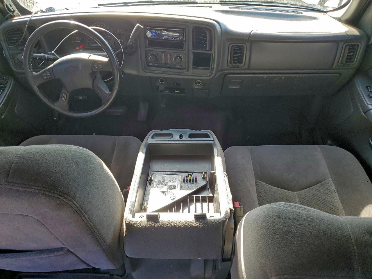 2005 CHEVROLET SILVERADO C1500 photo 8