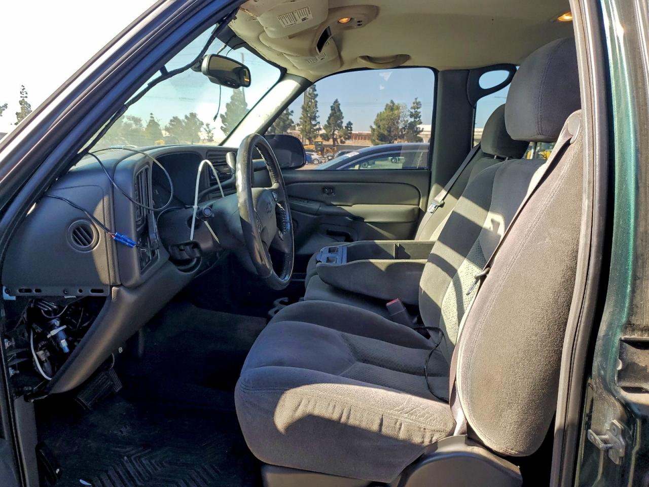 2005 CHEVROLET SILVERADO C1500 photo 7