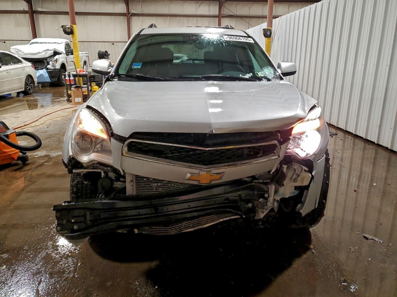 2010 CHEVROLET EQUINOX LT photo 5