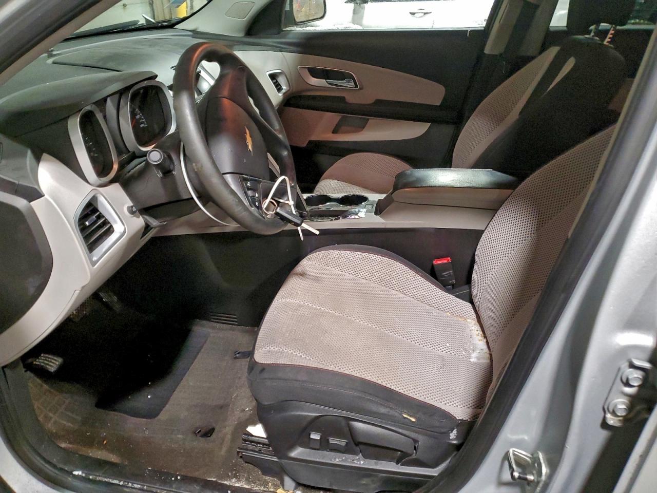 2010 CHEVROLET EQUINOX LT photo 7