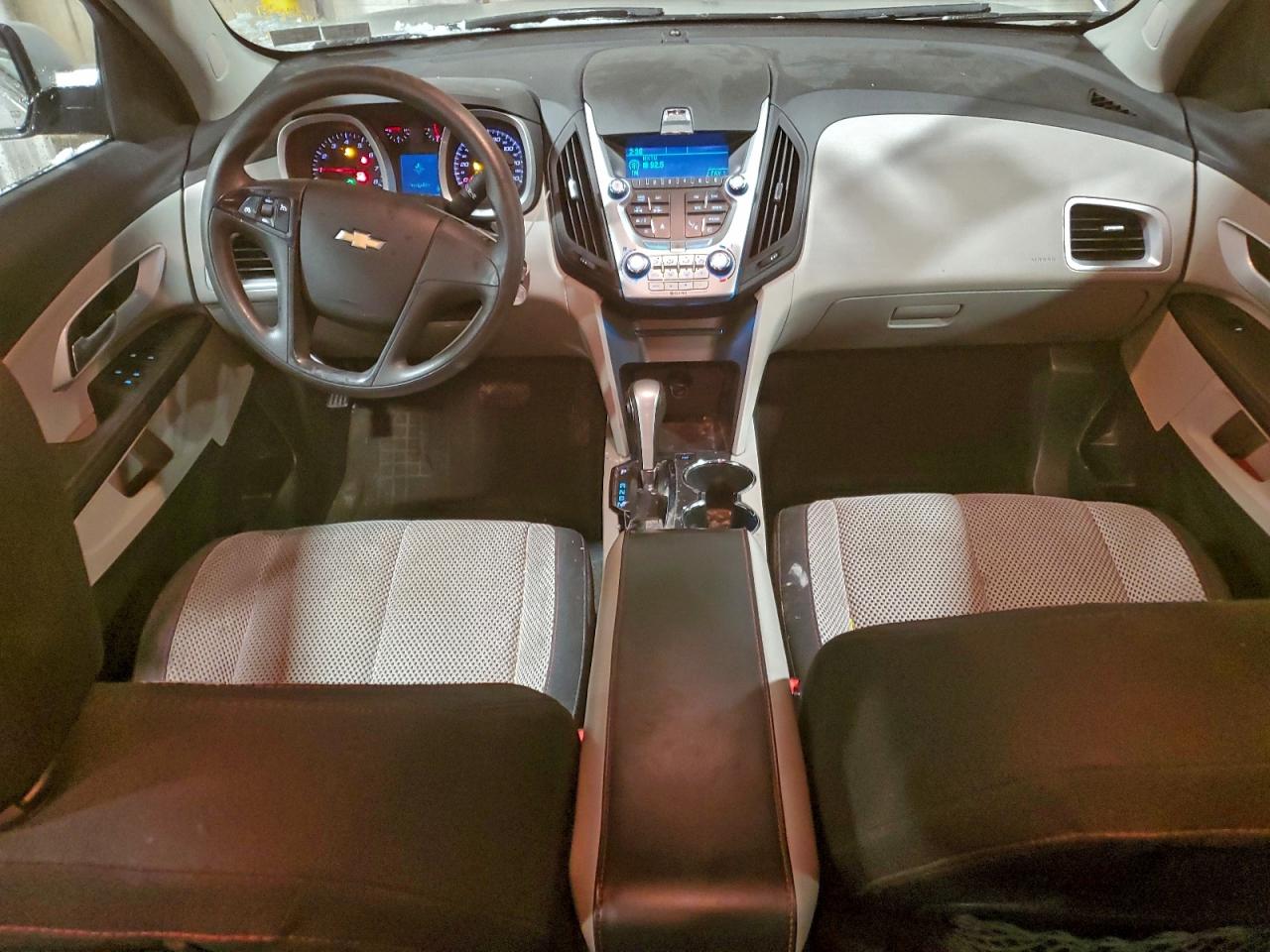 2010 CHEVROLET EQUINOX LT photo 8