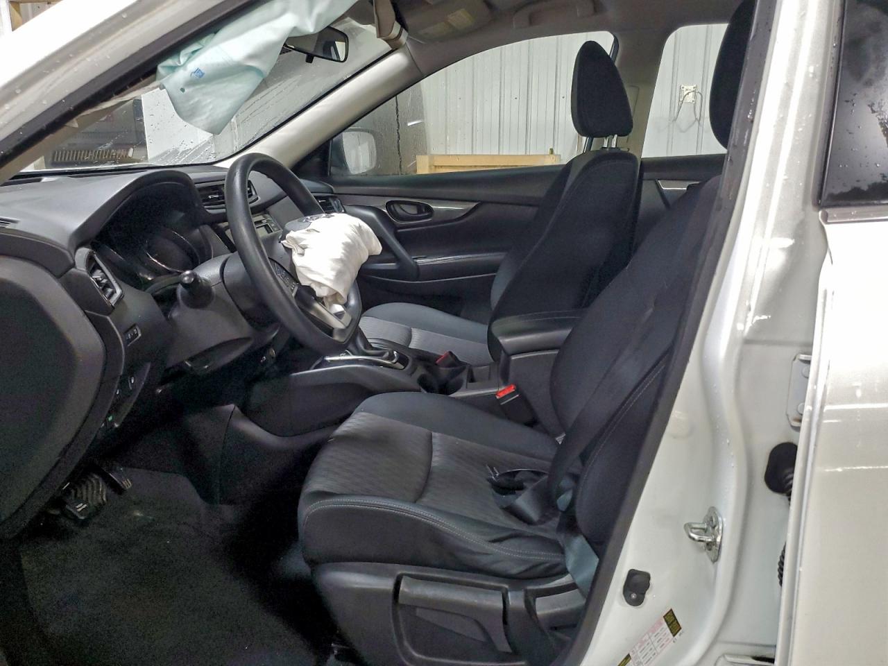 2020 NISSAN ROGUE S photo 7