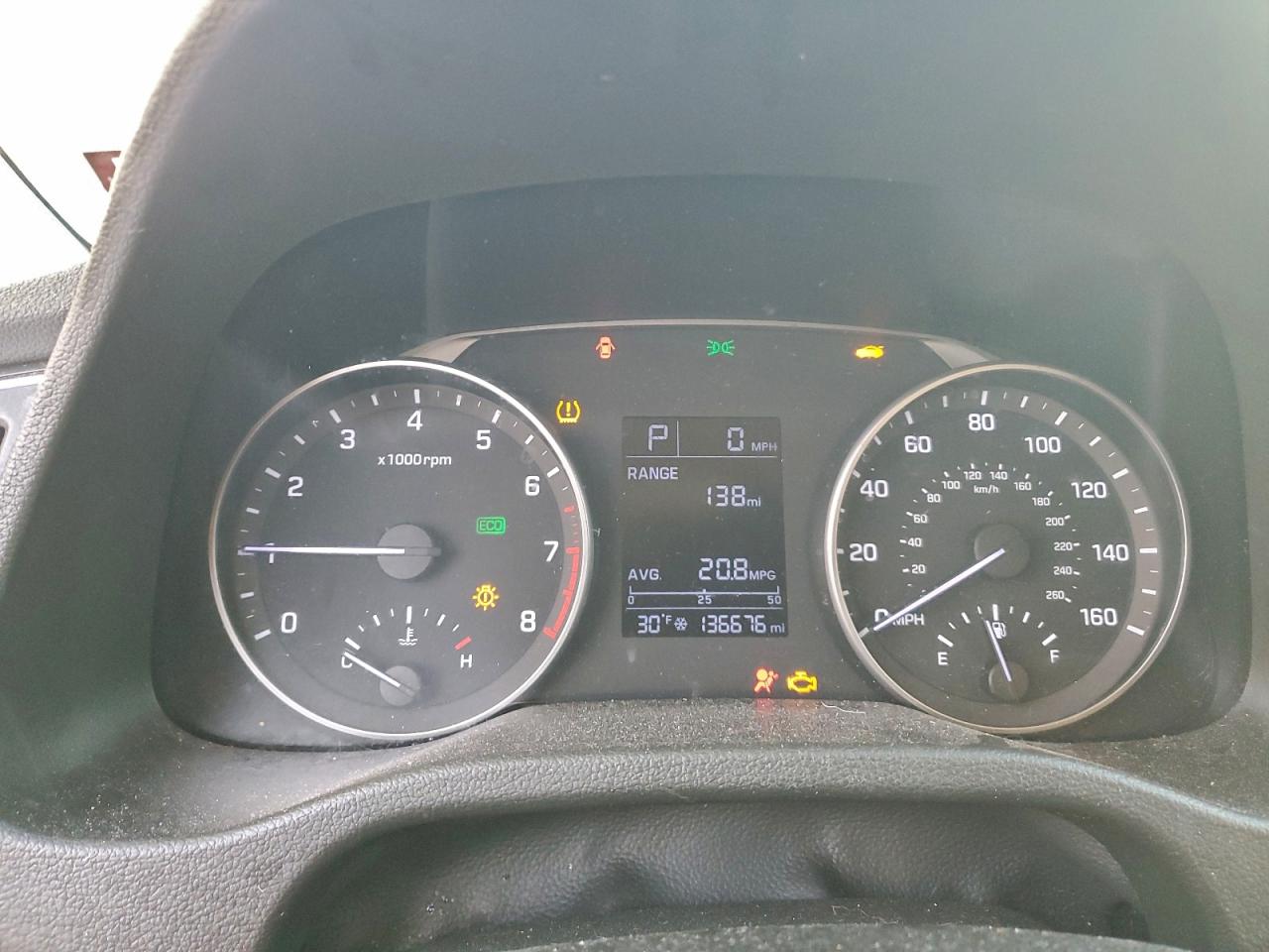 2017 HYUNDAI ELANTRA SE photo 9