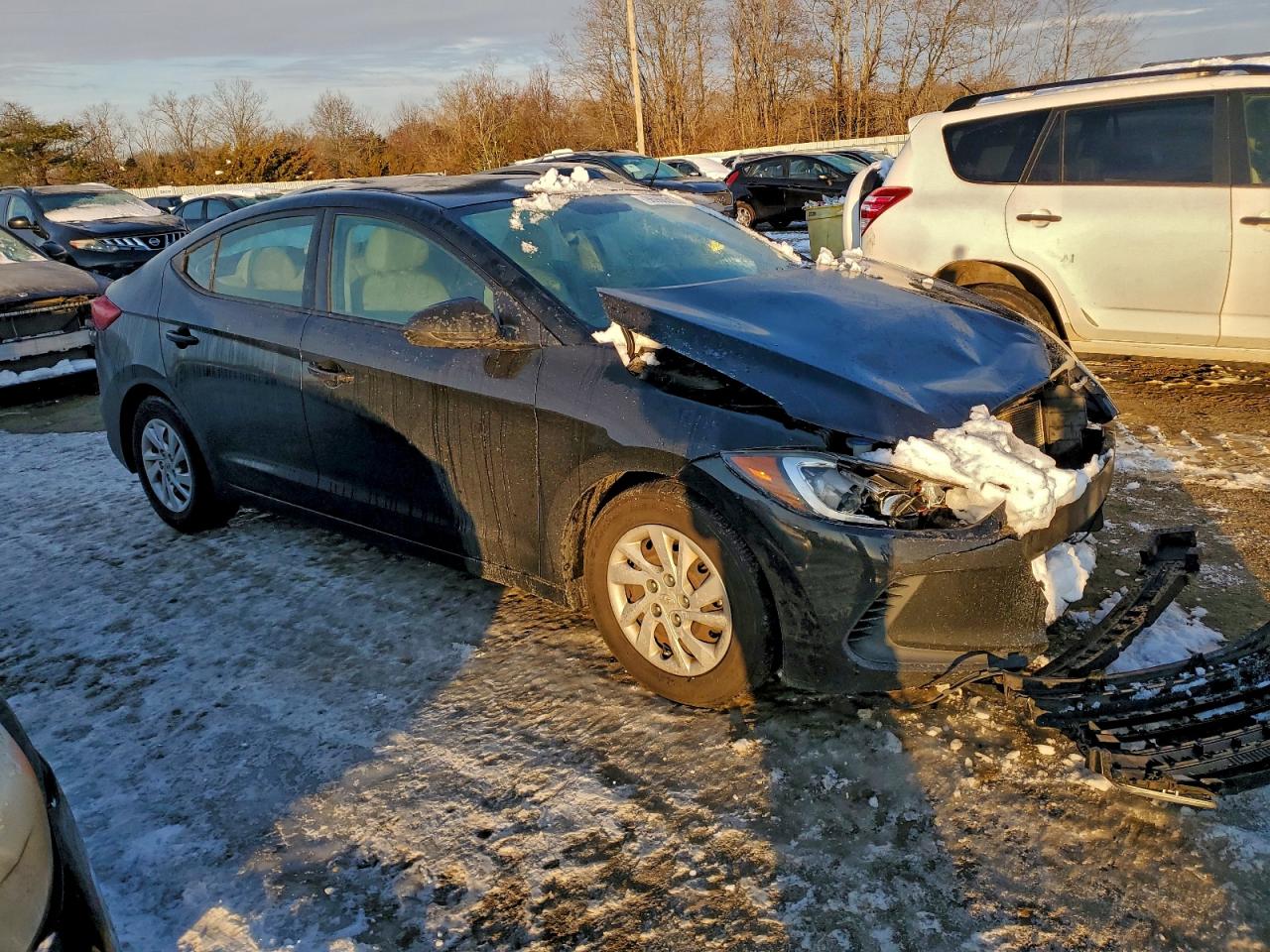 2017 HYUNDAI ELANTRA SE photo 4