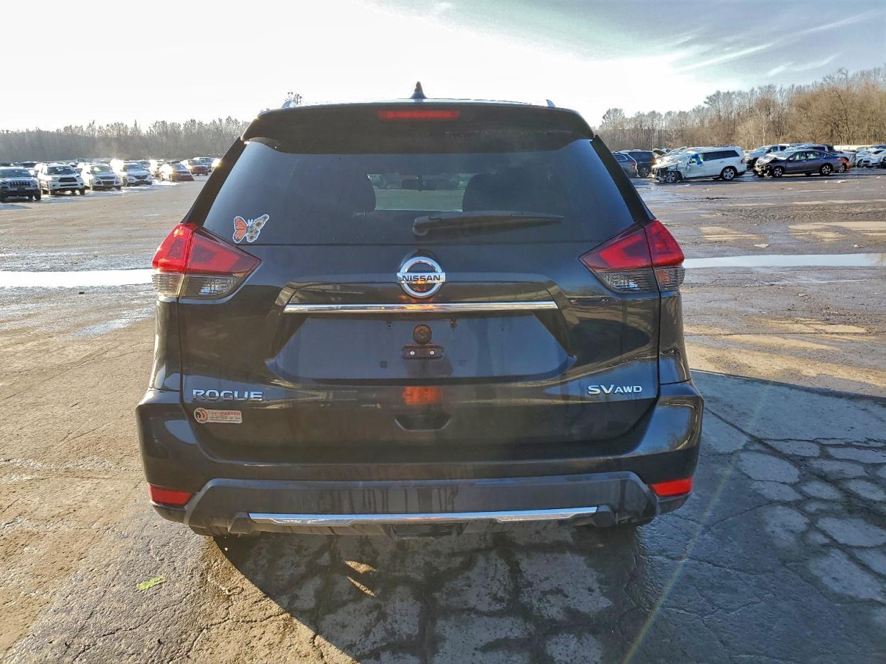 2018 NISSAN ROGUE S photo 6