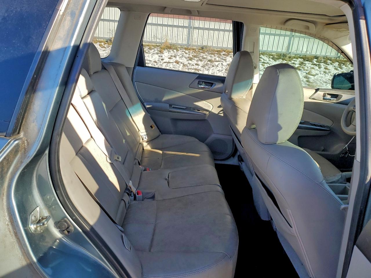 2011 SUBARU FORESTER TOURING photo 11