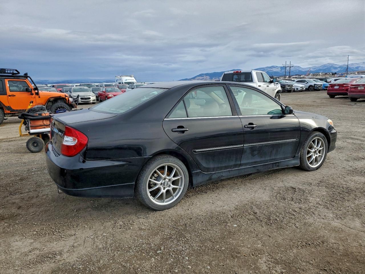 2003 TOYOTA CAMRY XLE V6 photo 3