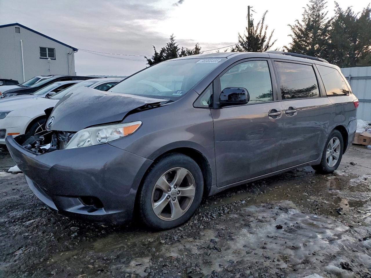 2015 TOYOTA SIENNA