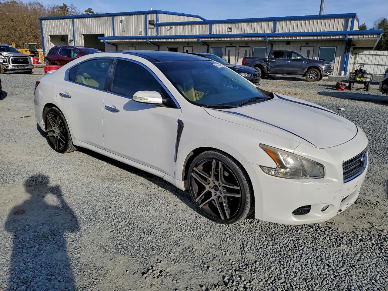 2010 NISSAN MAXIMA S photo 4