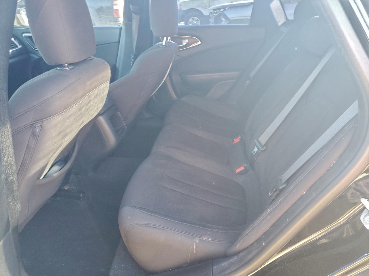 2015 CHRYSLER 200 LIMITED photo 10