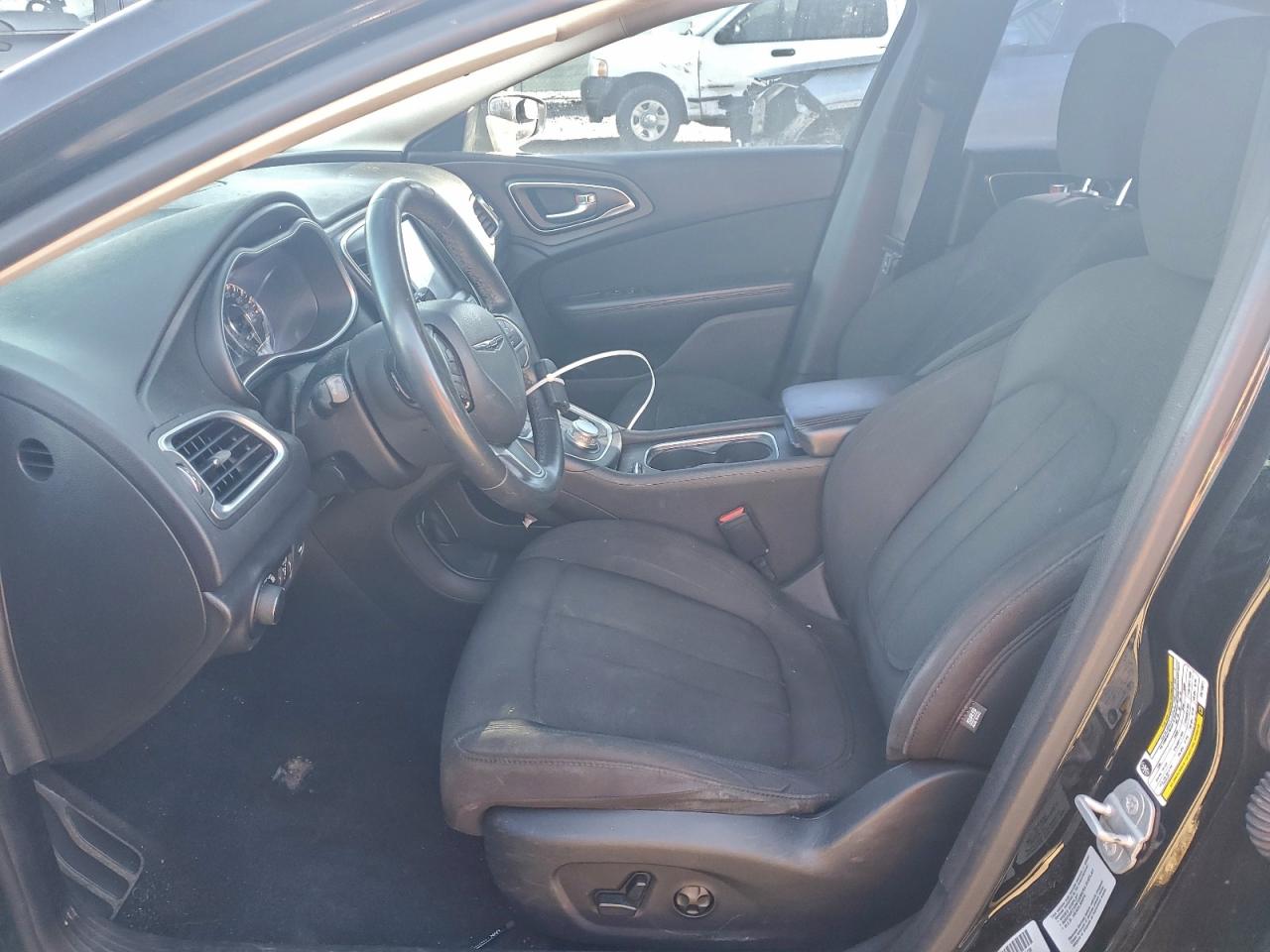 2015 CHRYSLER 200 LIMITED photo 7