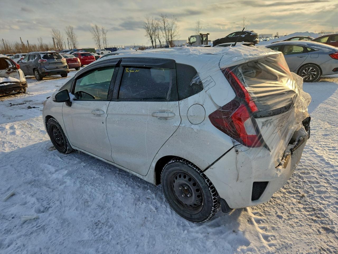 2016 HONDA FIT LX photo 2