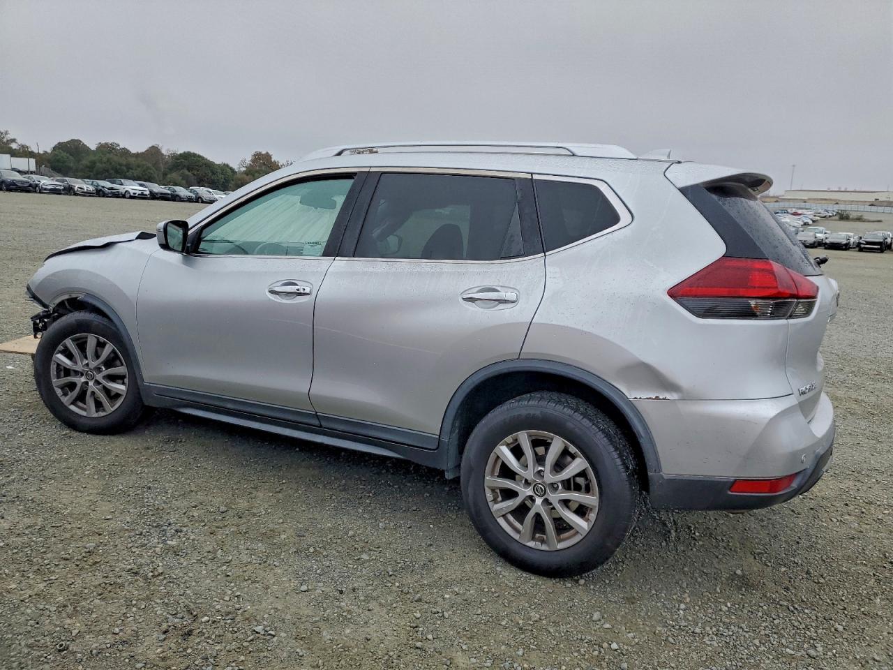 2020 NISSAN ROGUE S photo 3