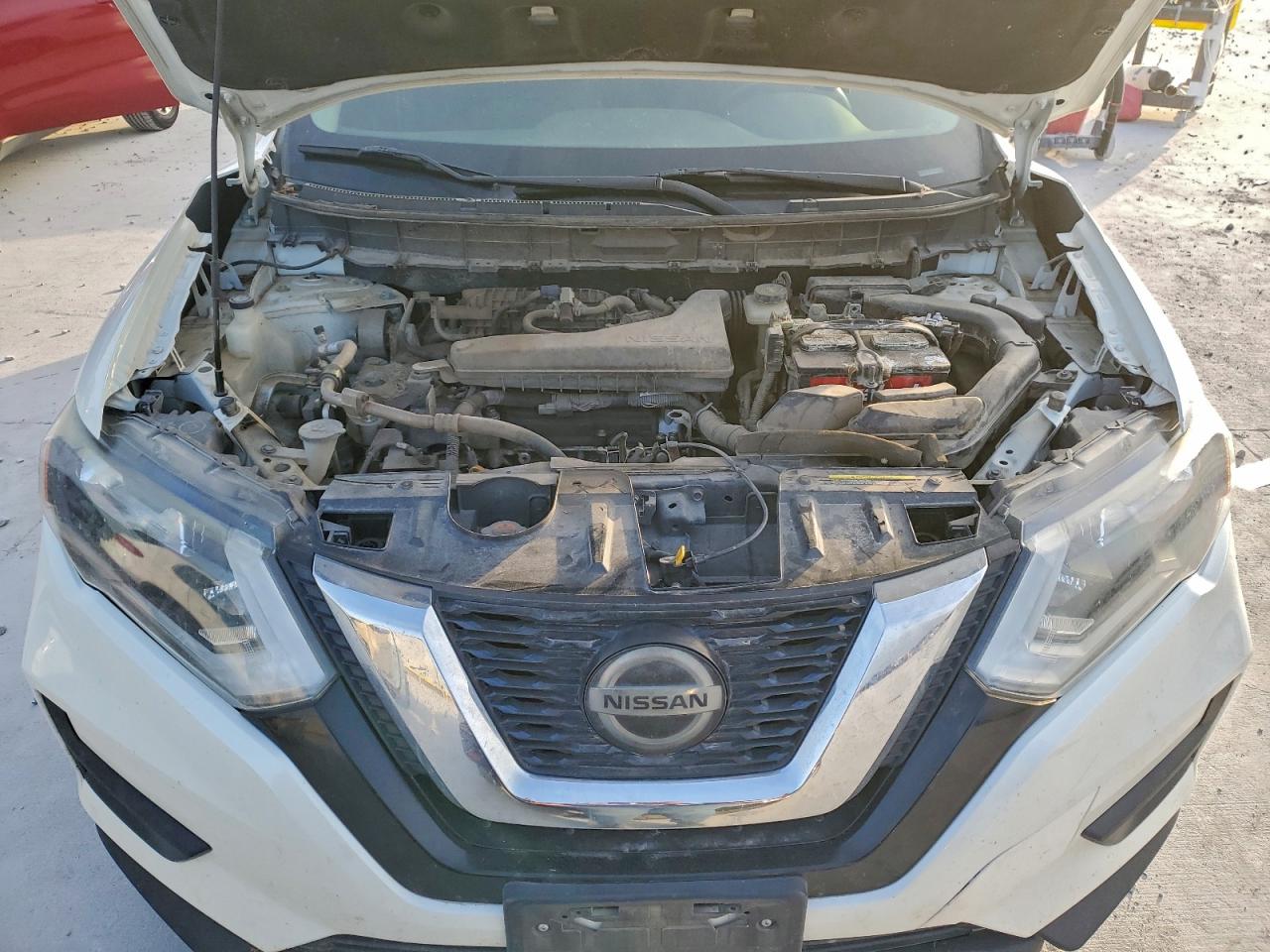 2018 NISSAN ROGUE S photo 12