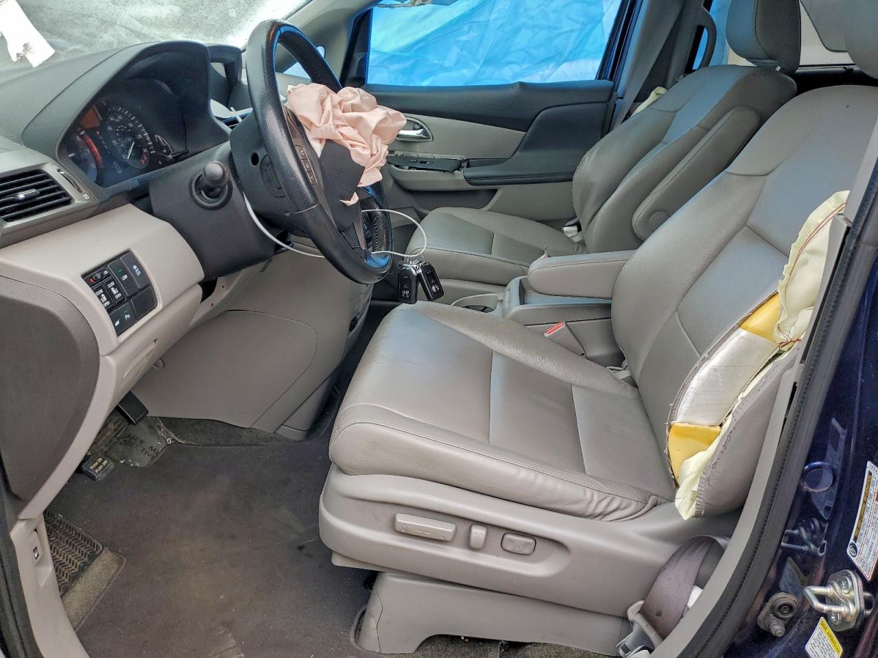 2016 HONDA ODYSSEY TOURING photo 19