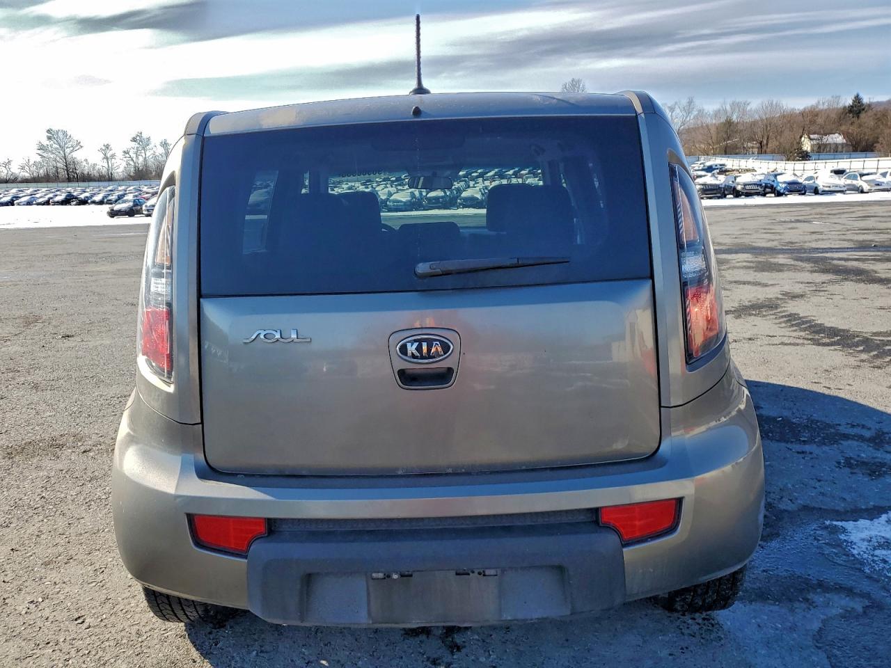 2011 KIA SOUL + photo 6