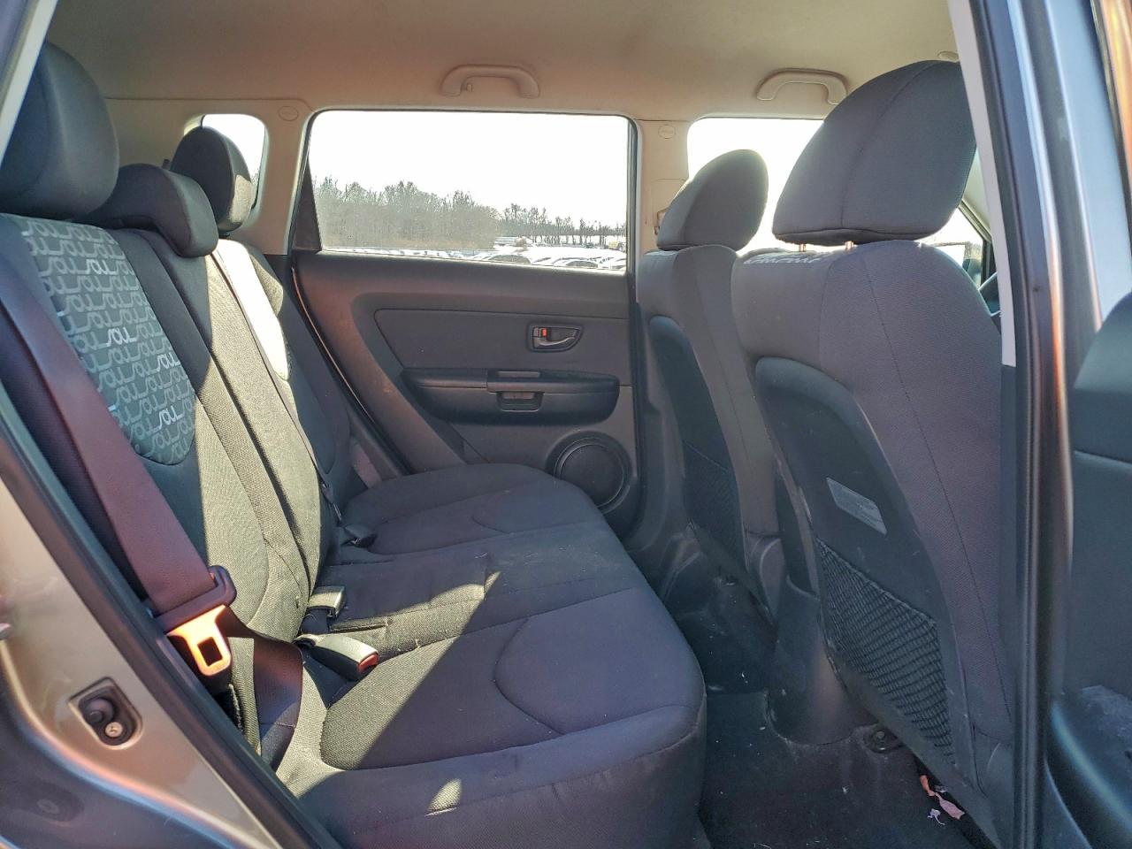 2011 KIA SOUL + photo 10
