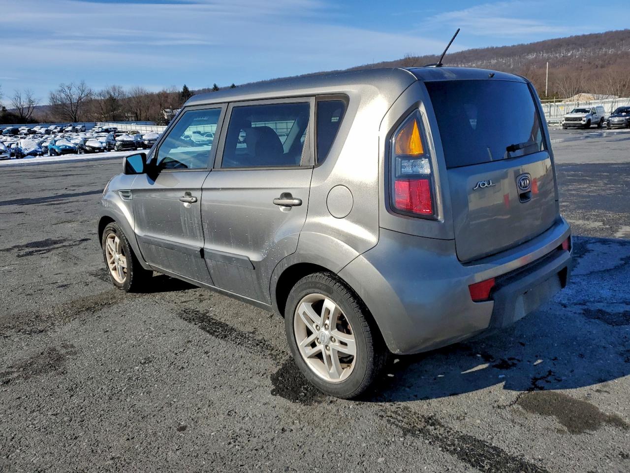 2011 KIA SOUL + photo 2