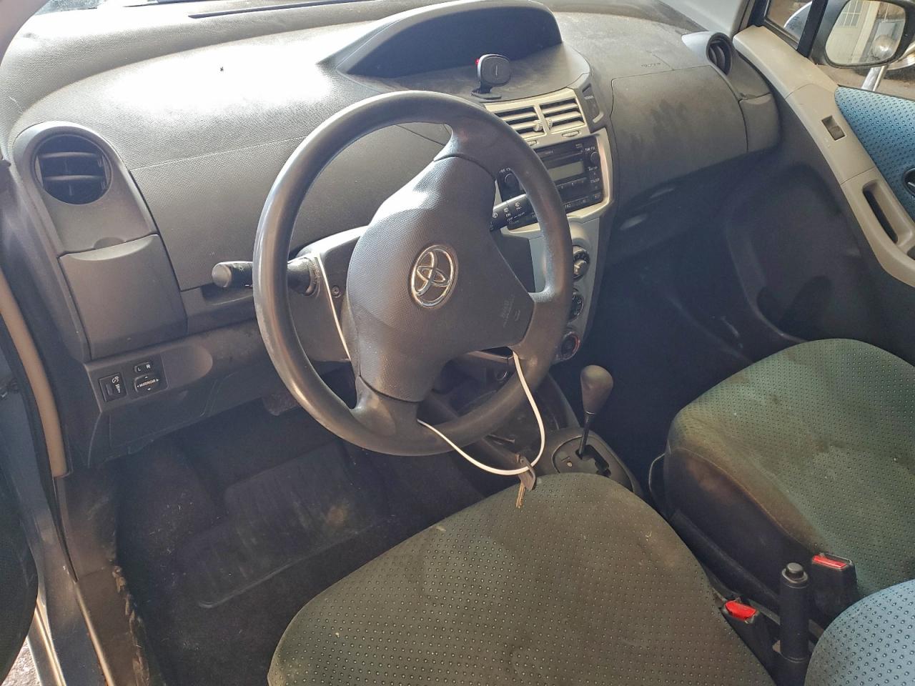2007 TOYOTA YARIS photo 8