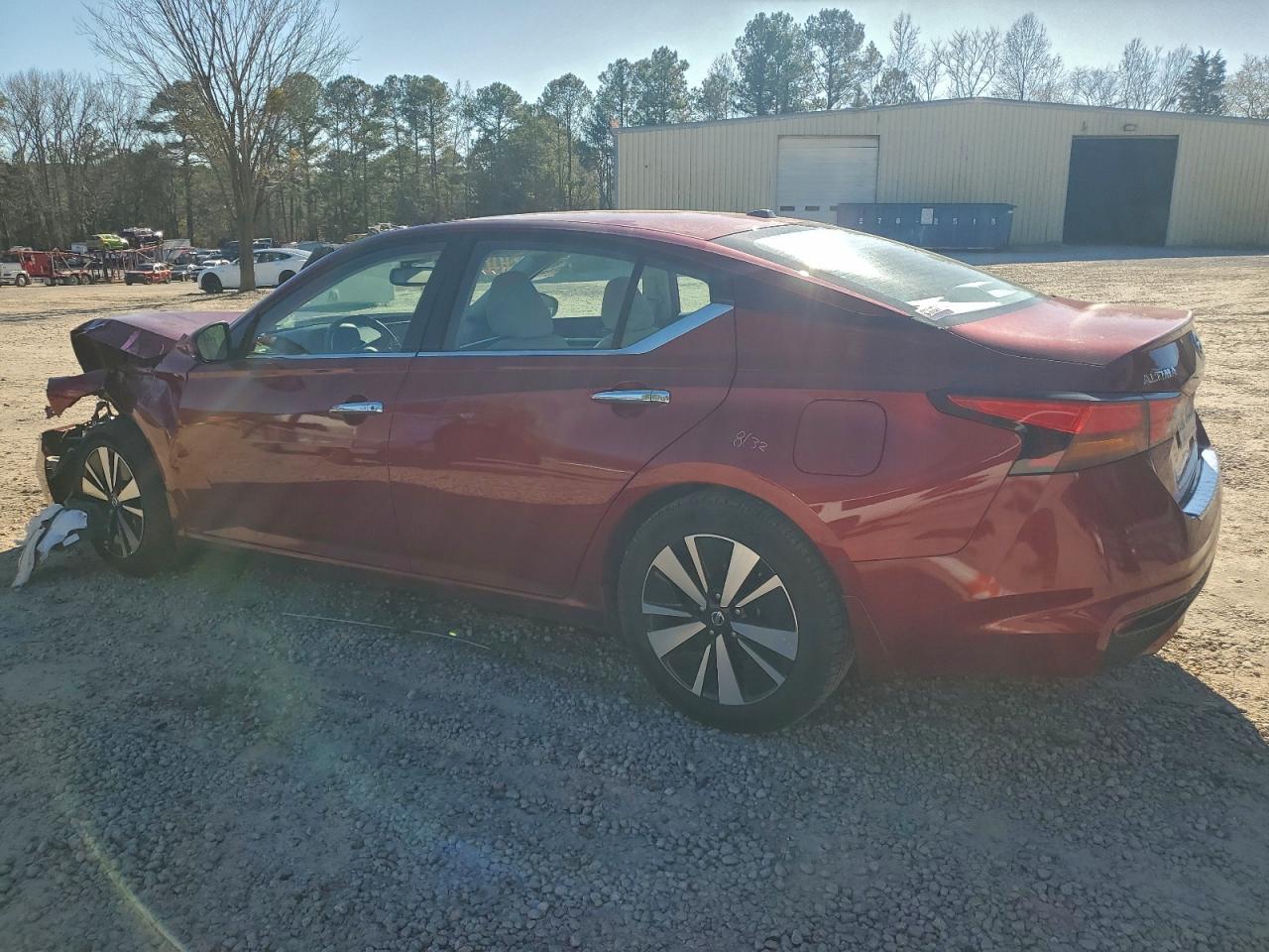 2019 NISSAN ALTIMA SV photo 2