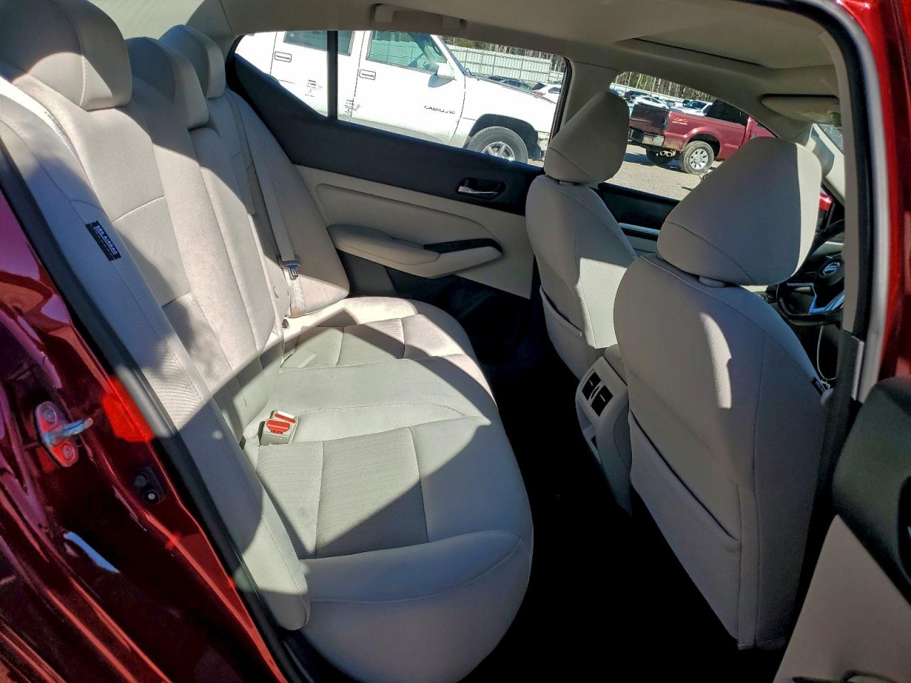 2019 NISSAN ALTIMA SV photo 10