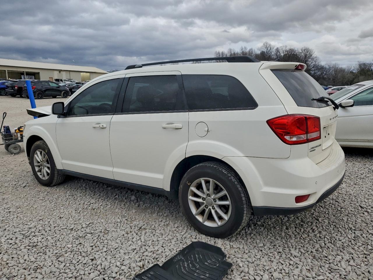 2014 DODGE JOURNEY SXT photo 3