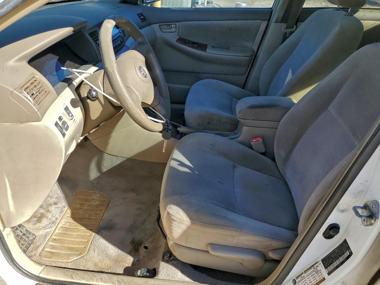 2006 TOYOTA COROLLA CE photo 7