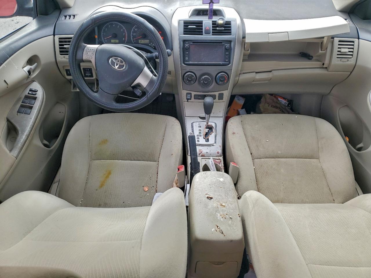 2013 TOYOTA COROLLA BASE photo 8