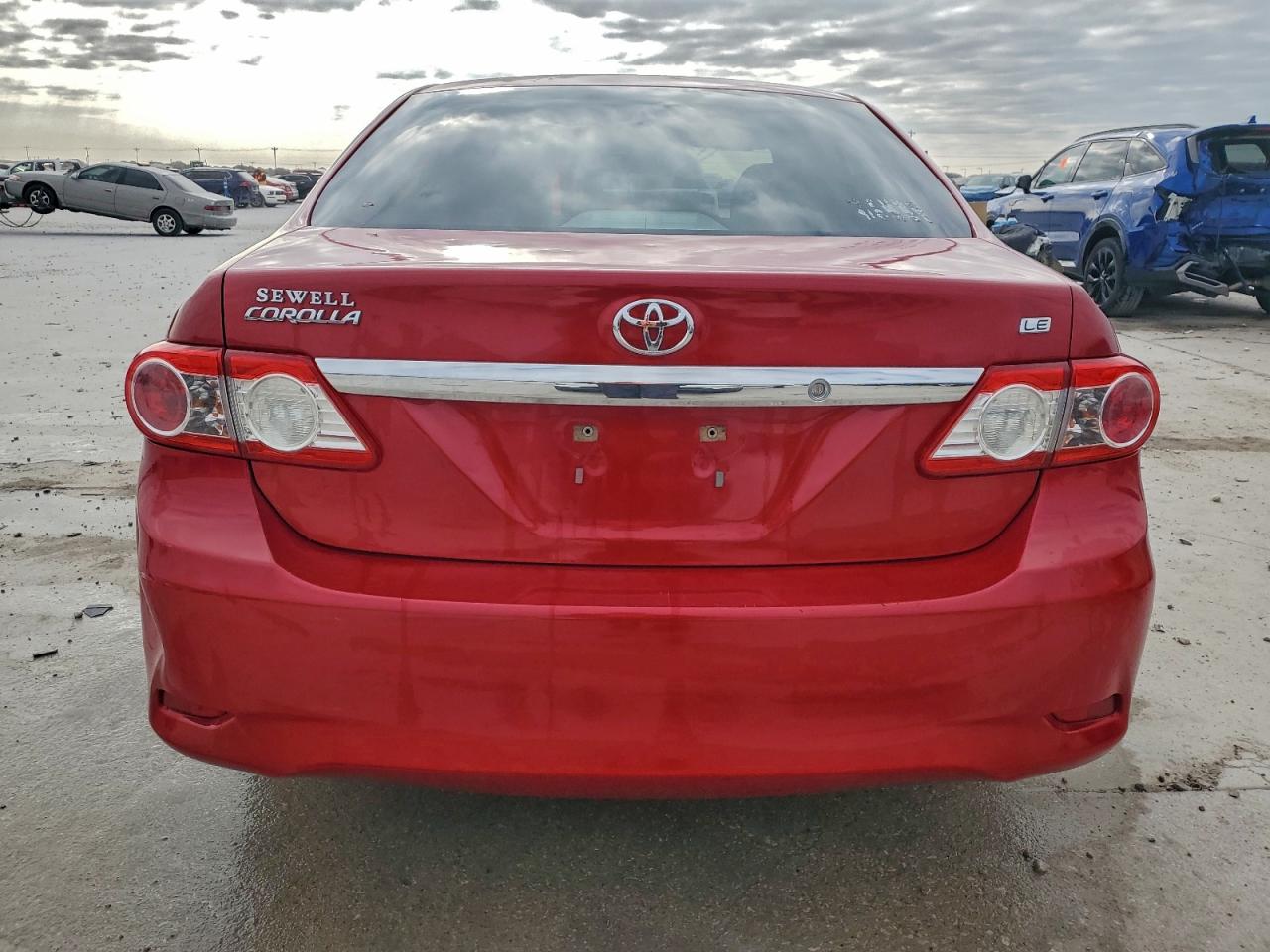 2013 TOYOTA COROLLA BASE photo 6