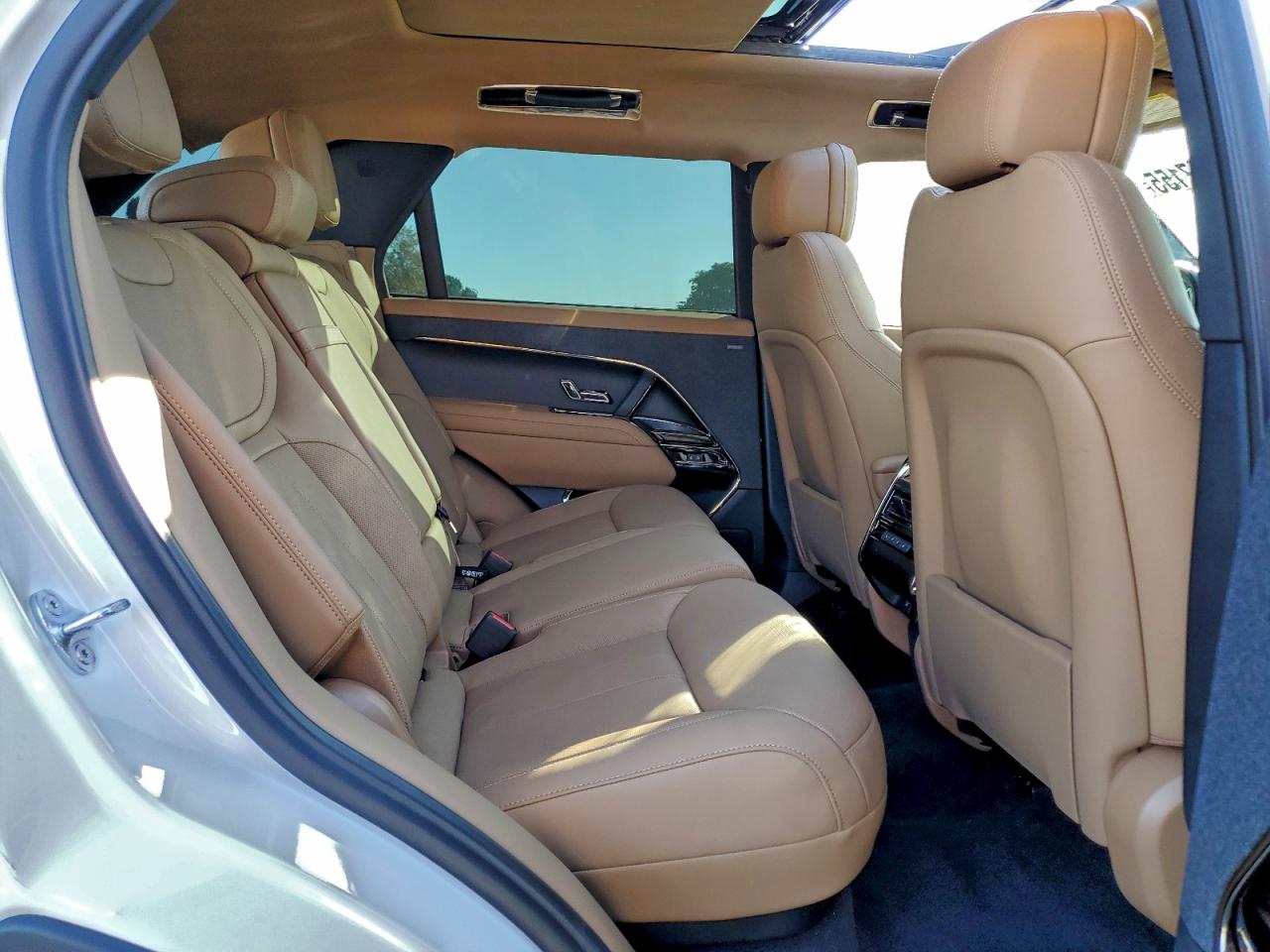 2025 LAND ROVER RANGE ROVER SPORT SE photo 31