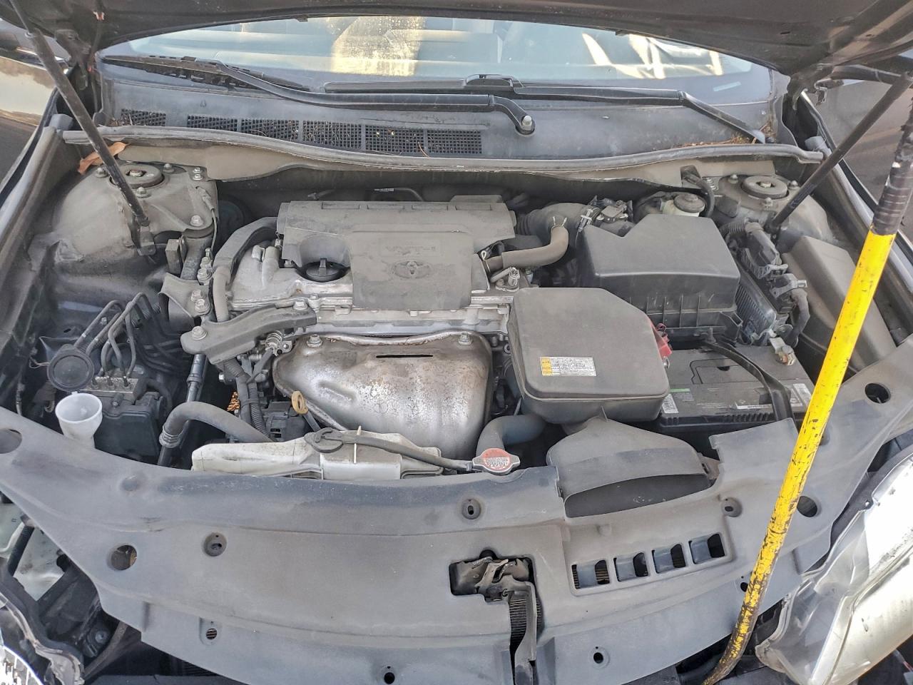 2016 TOYOTA CAMRY LE photo 11