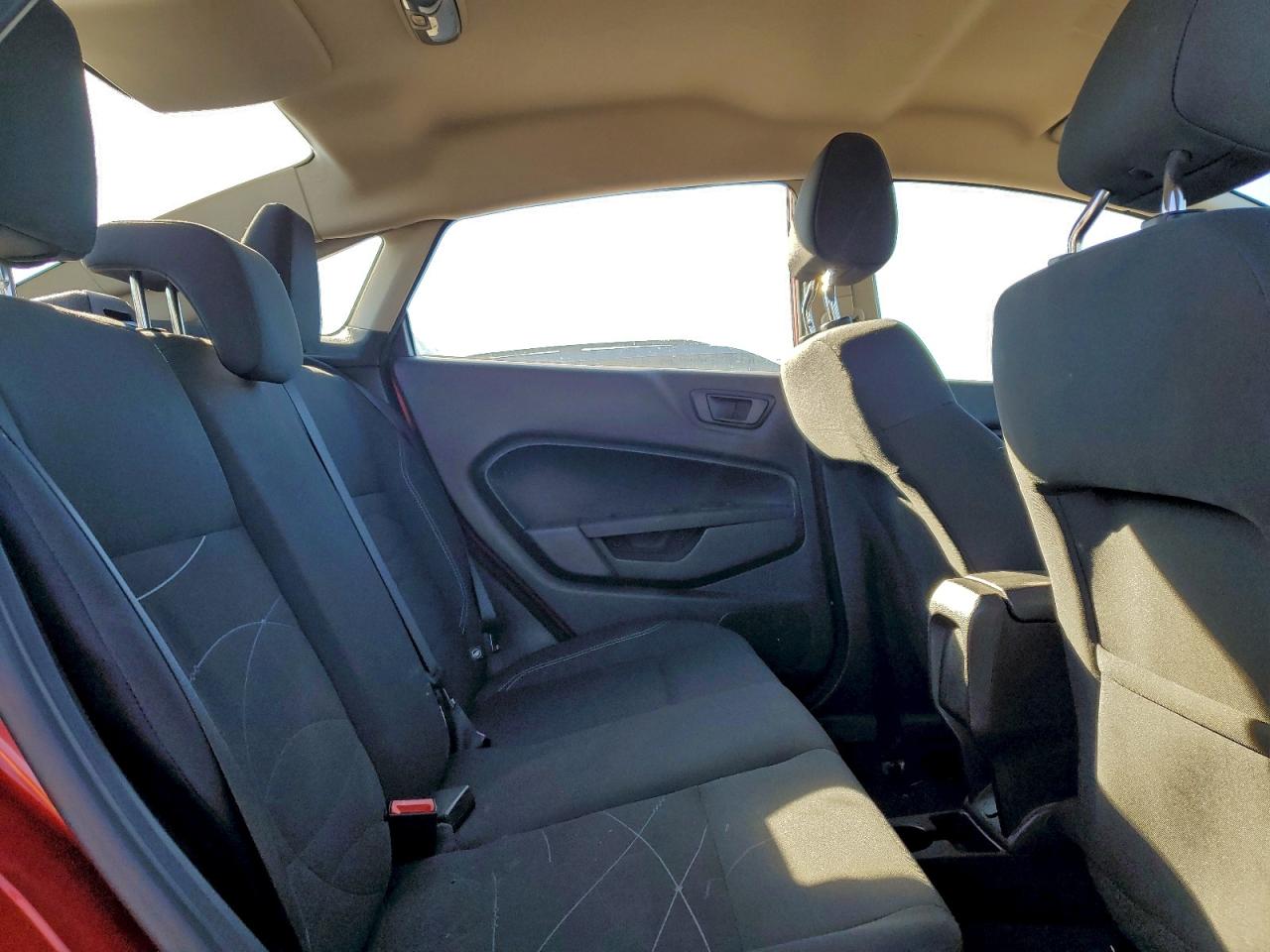 2019 FORD FIESTA SE photo 10