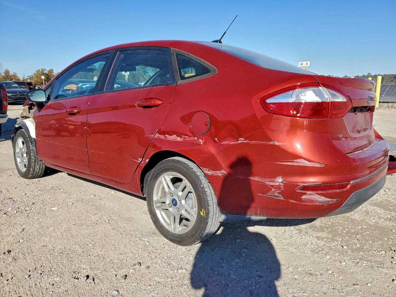 2019 FORD FIESTA SE photo 2